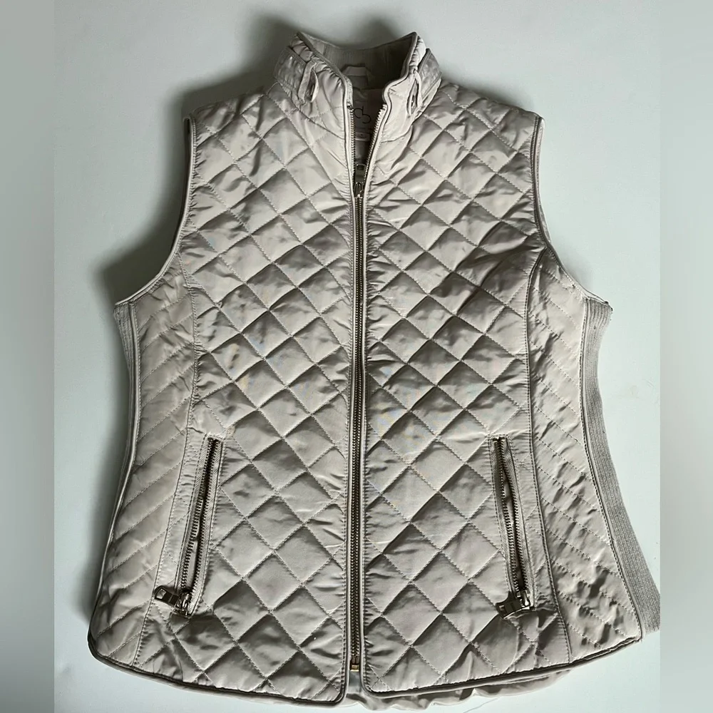 quilted vest zipper on the front - Picture 1 of 7